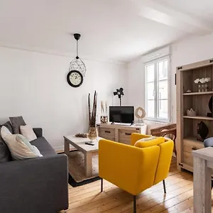 https://le-gardelle-jolie-maison-de-ville-avec-2-chambres-au.inbrittany.com
