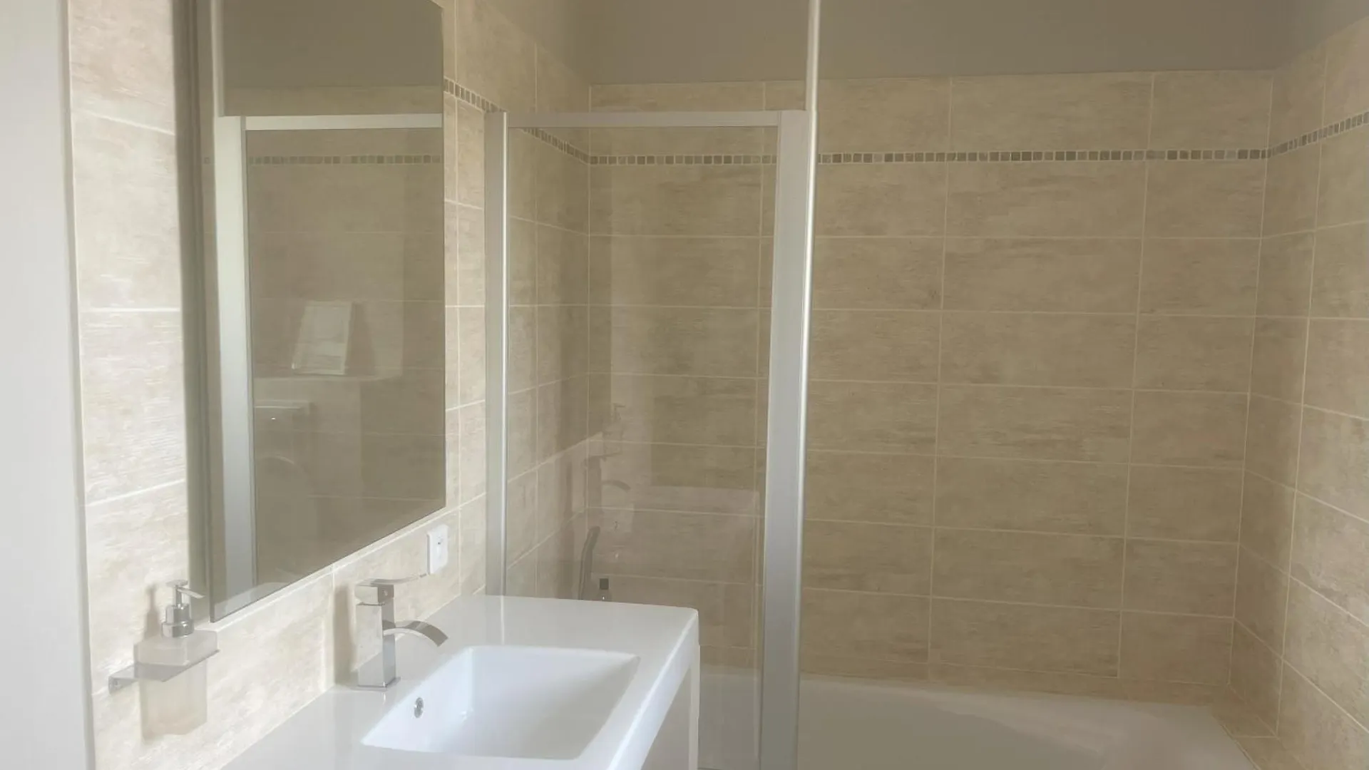 La Dolce Villa La Motte-d'Aigues Bed & Breakfast